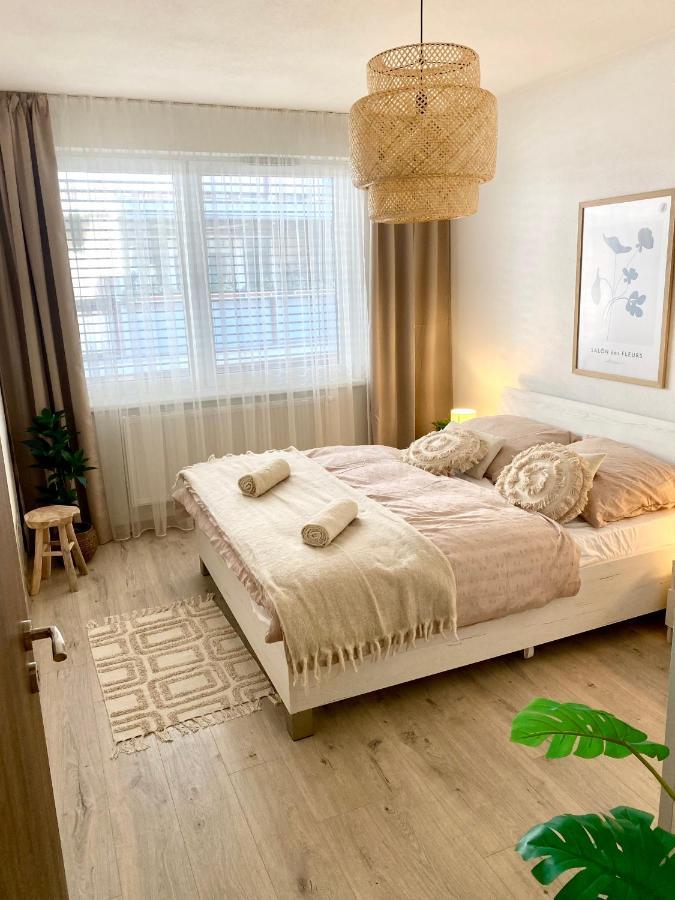 The Elite Suite Downtown A/C & Garage Parking Bratislava Ngoại thất bức ảnh