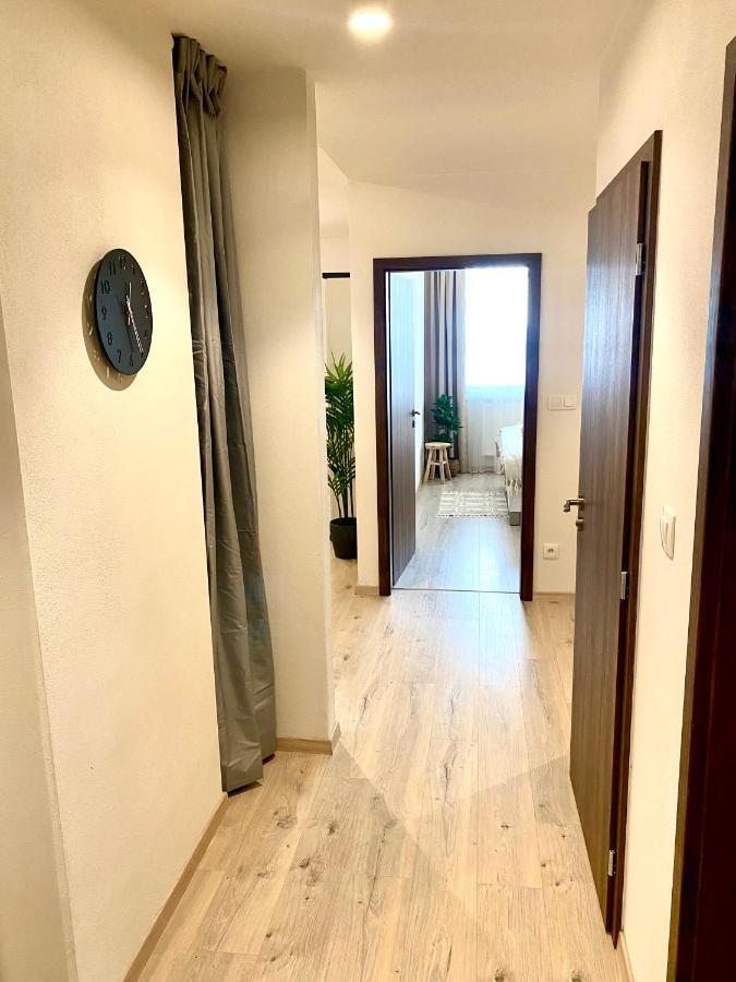 The Elite Suite Downtown A/C & Garage Parking Bratislava Ngoại thất bức ảnh