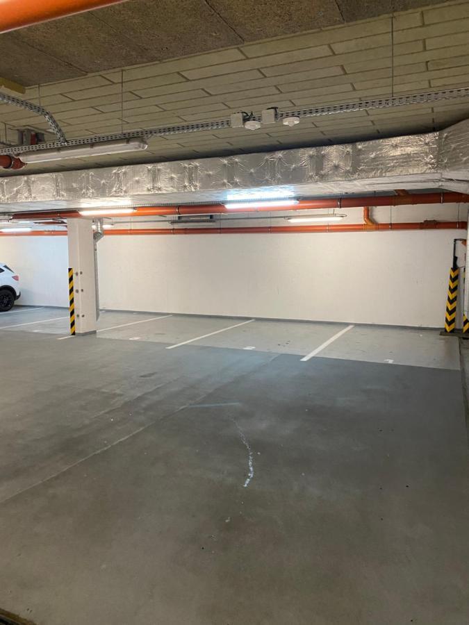 The Elite Suite Downtown A/C & Garage Parking Bratislava Ngoại thất bức ảnh