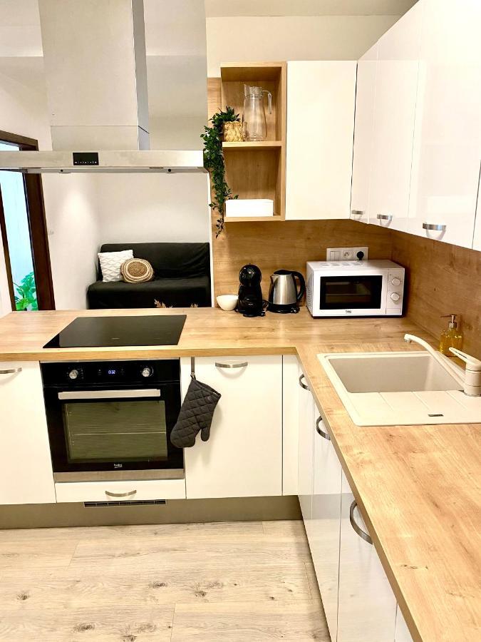The Elite Suite Downtown A/C & Garage Parking Bratislava Ngoại thất bức ảnh